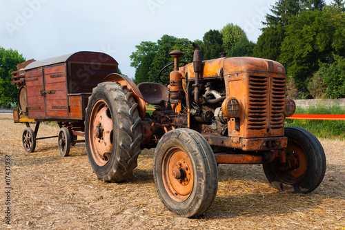 Tractor with farm wagon