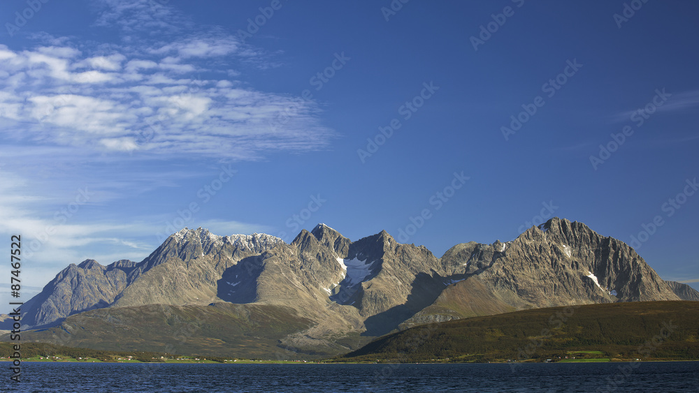 Lyngener Alpen, neben den Lofoten eine der schönsten Landschaften Nord Norwegens
