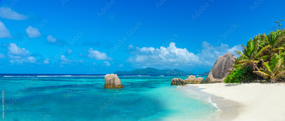 Paradise white beach on island La Digue in Seychelles - Anse Source d'Argent