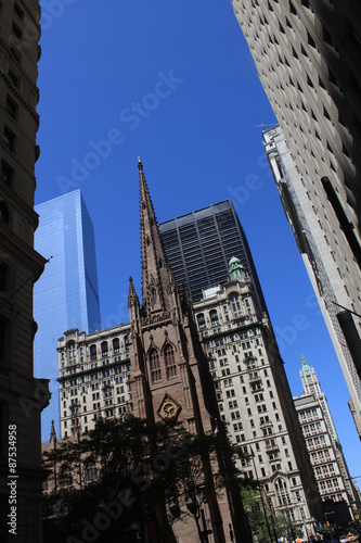 New York City, Broadway an der Trinity Church im Herzen von Manhattan © holger.l.berlin