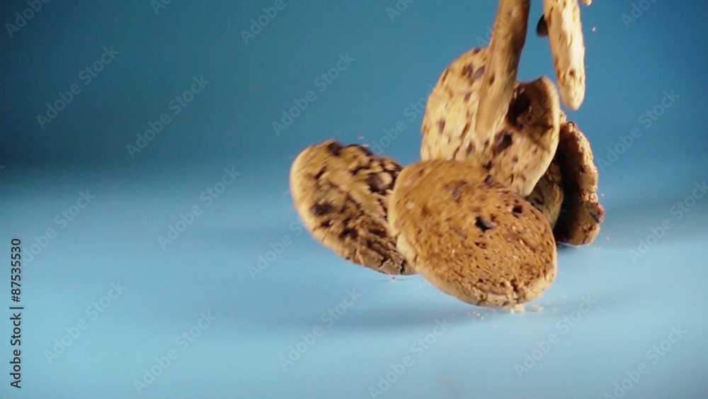 falling cookies Slow Motion 500 fps