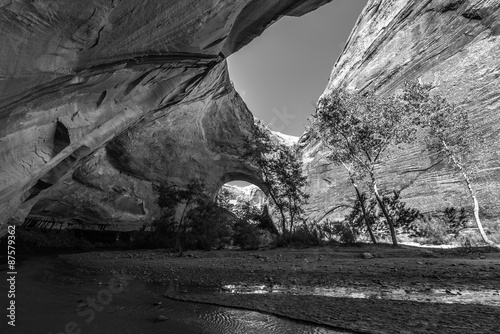 Beautiful Jacob Hamblin Arch in Coyote Gulch photo