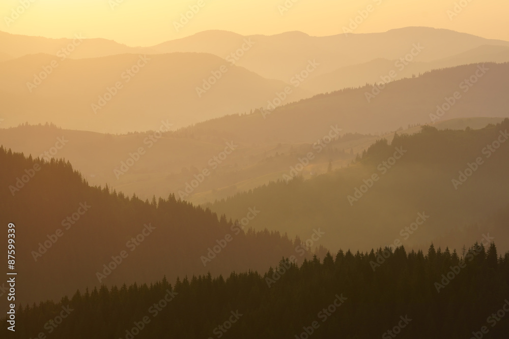 Obraz premium Morning in mountains.