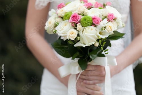 Bride  bouquet  day.