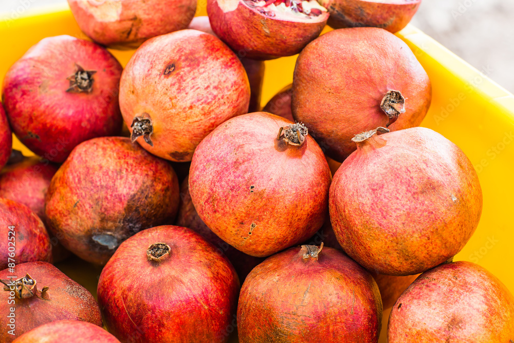 pomegranates pomegranates