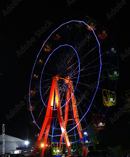 Ferris wheel in the night