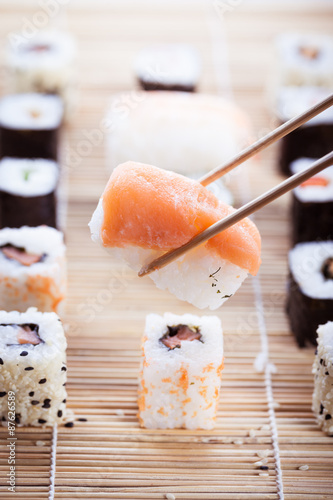 Eat sushi