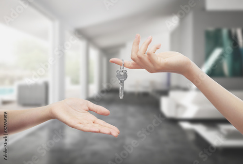 Consegna chiavi casa in mano interno  photo