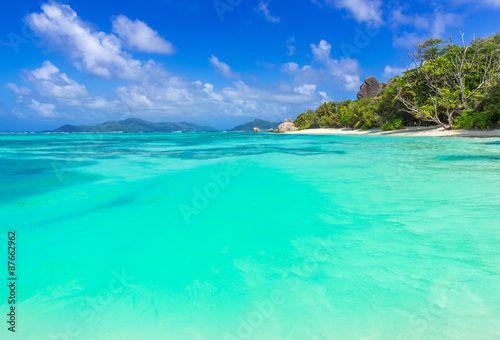 Fototapeta Naklejka Na Ścianę i Meble -  Anse Source d'Argent - Beautiful beach on tropical island La Digue in Seychelles