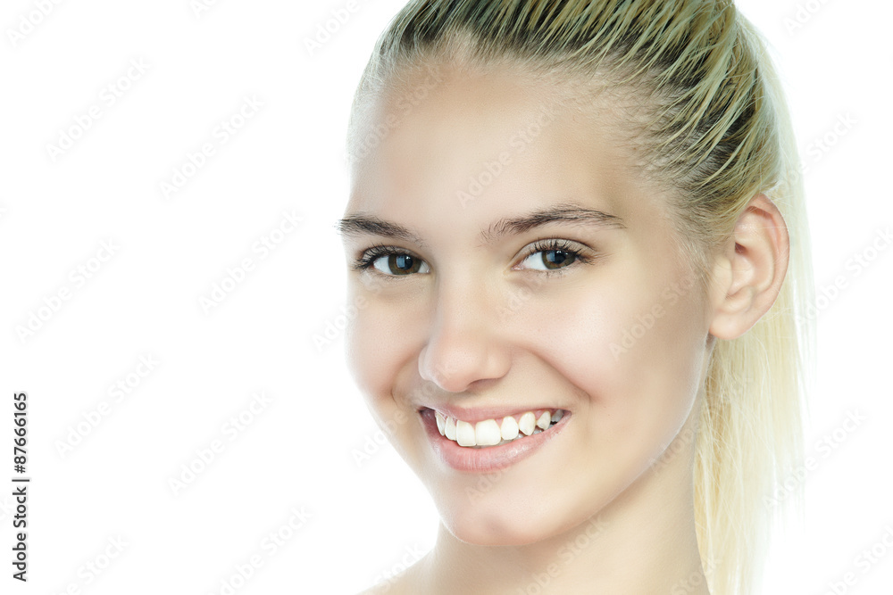 Obraz premium Beauty portrait of a young woman with beautiful smile