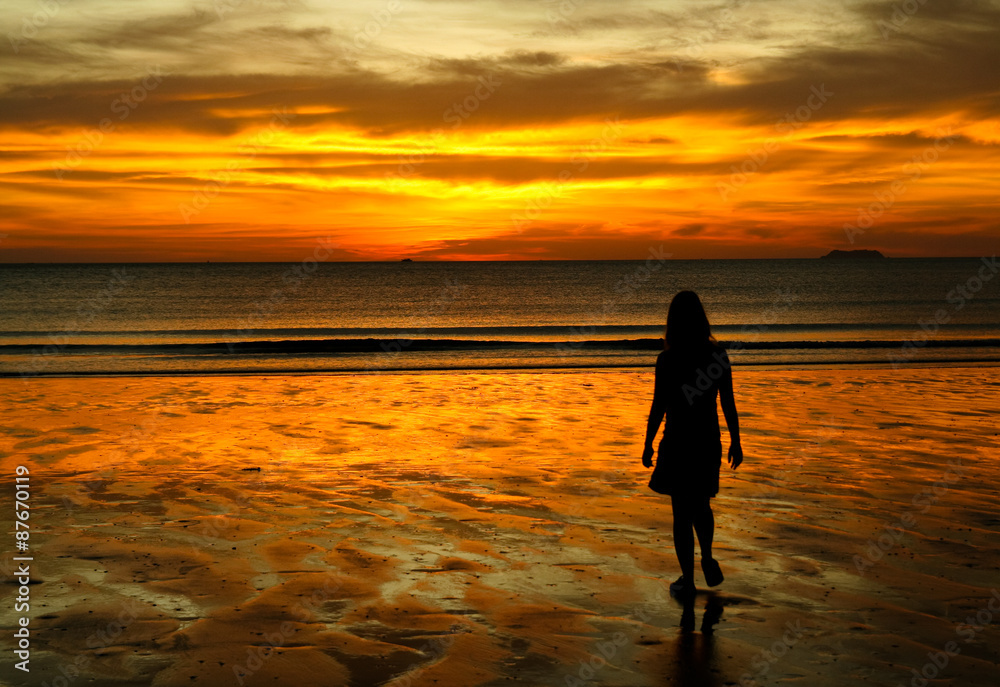 Sunset at Thailand's beach 