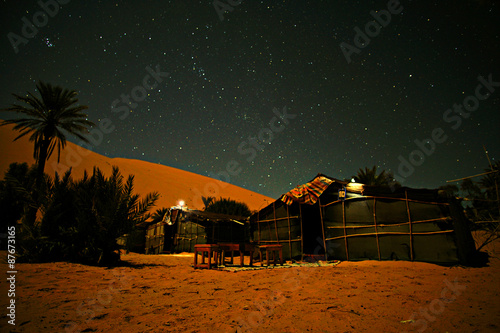 Übernachten in den Dünen von Erg Chebbi in Marokko