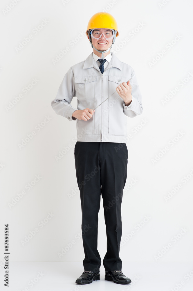作業服の男性の全身写真 作業服の男性の全身写真