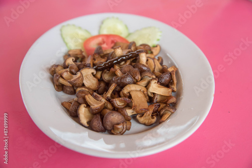 fried shiitake mushrooms with salt