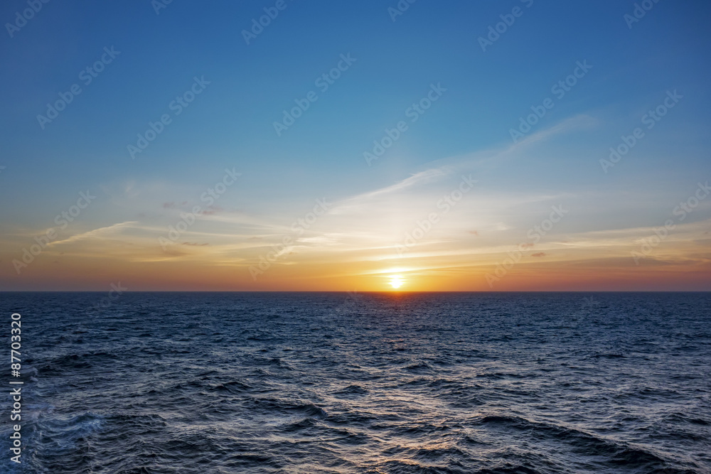 Naklejka premium atlantic sunset