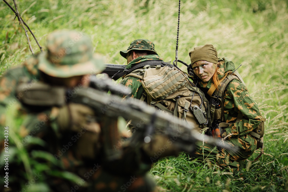 Fototapeta premium paratrooper airborne infantry in the forest