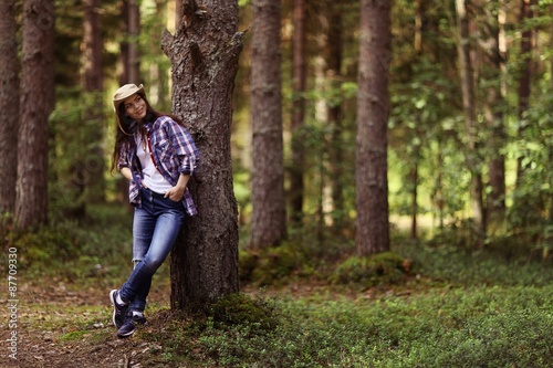 beautiful girl traveling in the woods © kichigin19