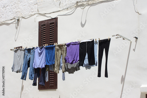 BUCATO STESO IN SUD ITALIA photo