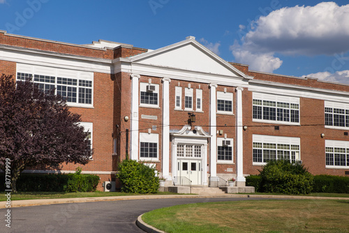 Typical American School building © littleny