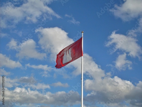 Hamburg Flagge Wolken