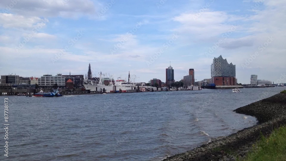 Hamburg im Zeitraffer. Am Hafen. Hamburg im Zeitraffer. Am Hafen.