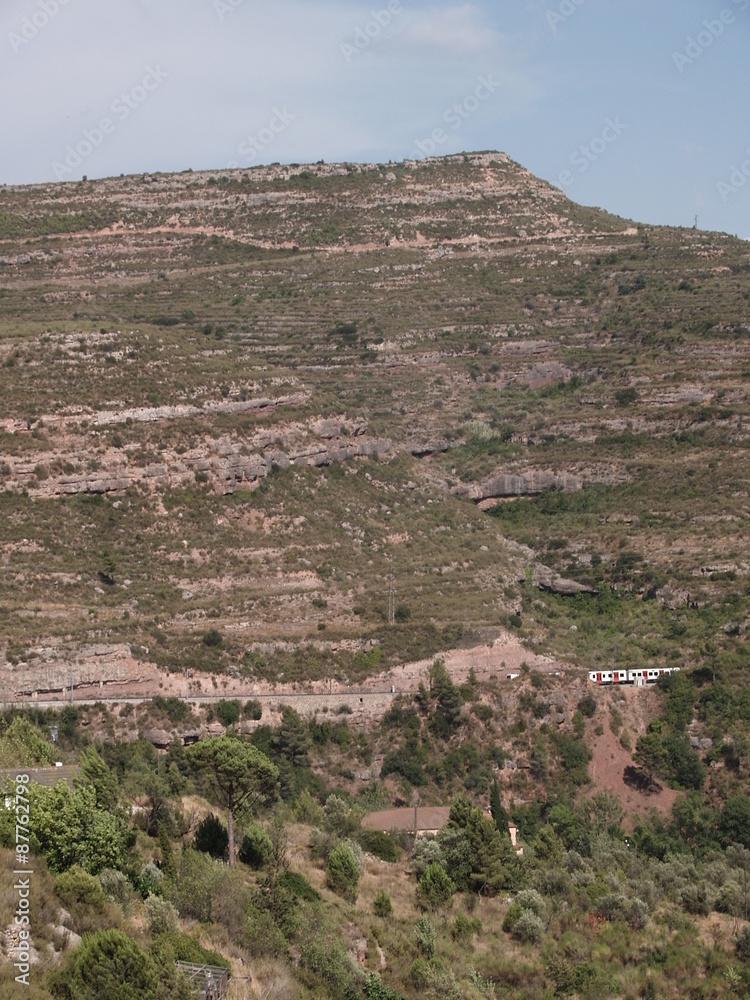 Montañas tren viajeros