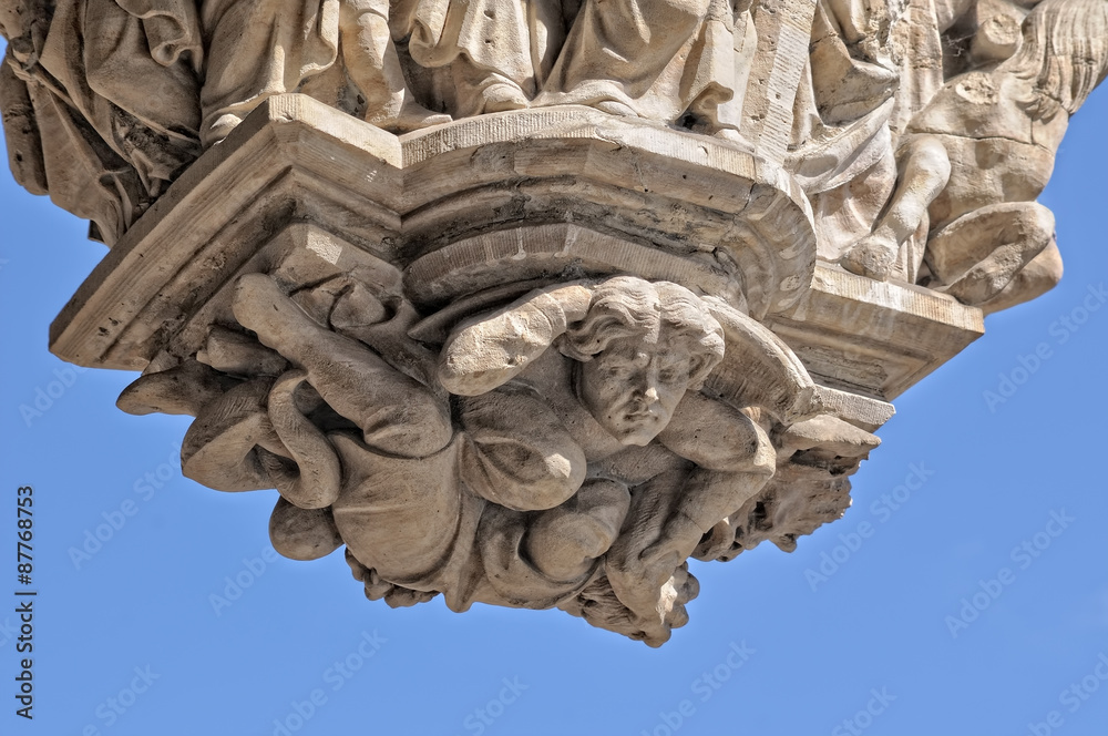 Φωτογραφία Gothic decoration relief on the wall of medieval building of city hall on Grand