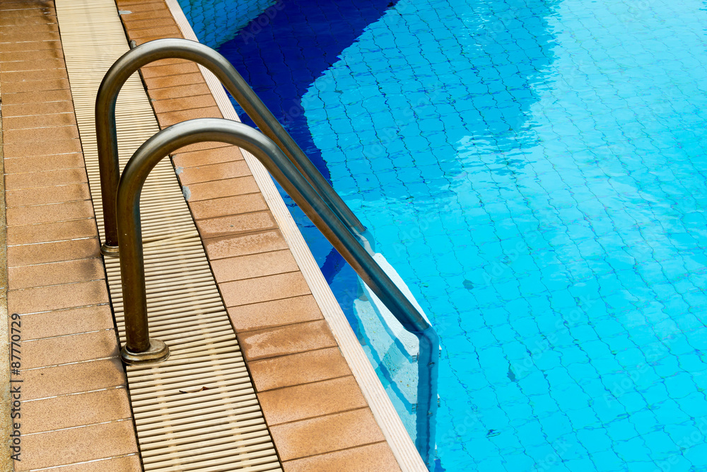 Obraz premium Swimming pool ladder