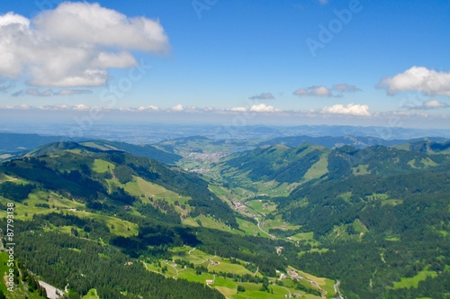 Fototapeta Naklejka Na Ścianę i Meble -  Panorama übers Alpthal bis nach Einsiedeln