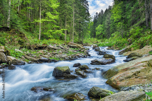 Foto Summer riverscape in Fagaras mountains, Romania