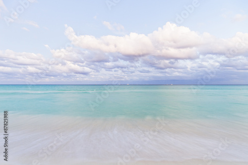 Fototapeta Naklejka Na Ścianę i Meble -  Sunset on the Caribbean beach.