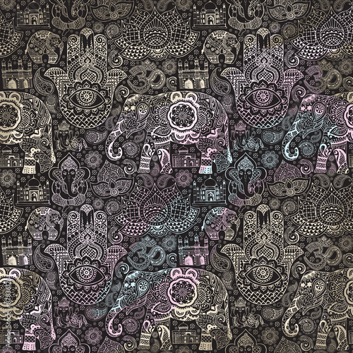 Seamless pattern with Indian miniatures, painted in the style of mehendi