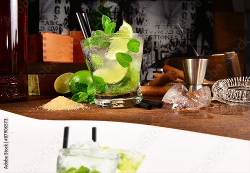 Mojito mit Cocktailkarte photo