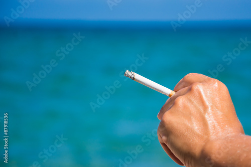 Rauchen am Strand photo