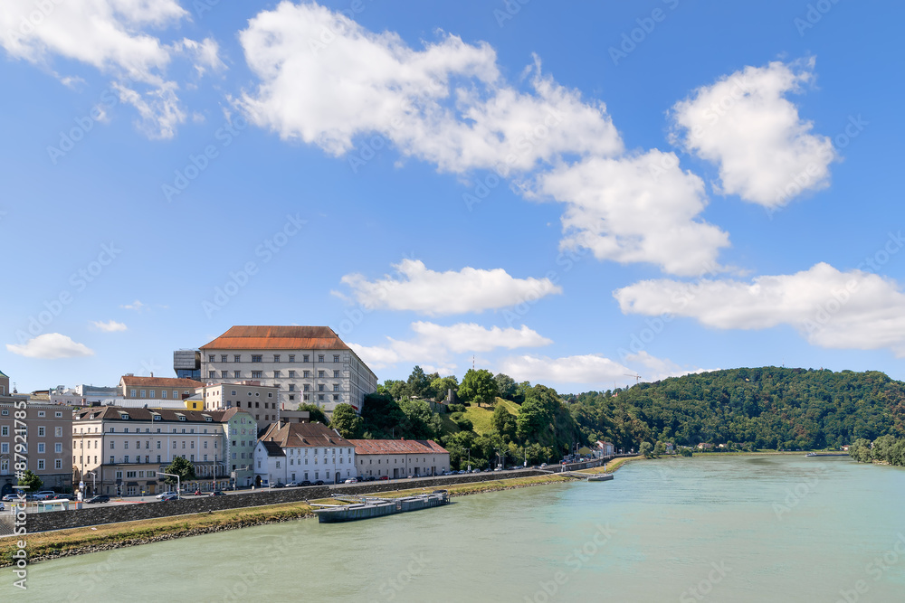 Naklejka premium View Linz Danube