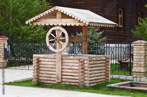 Колодец. Национальная деревня