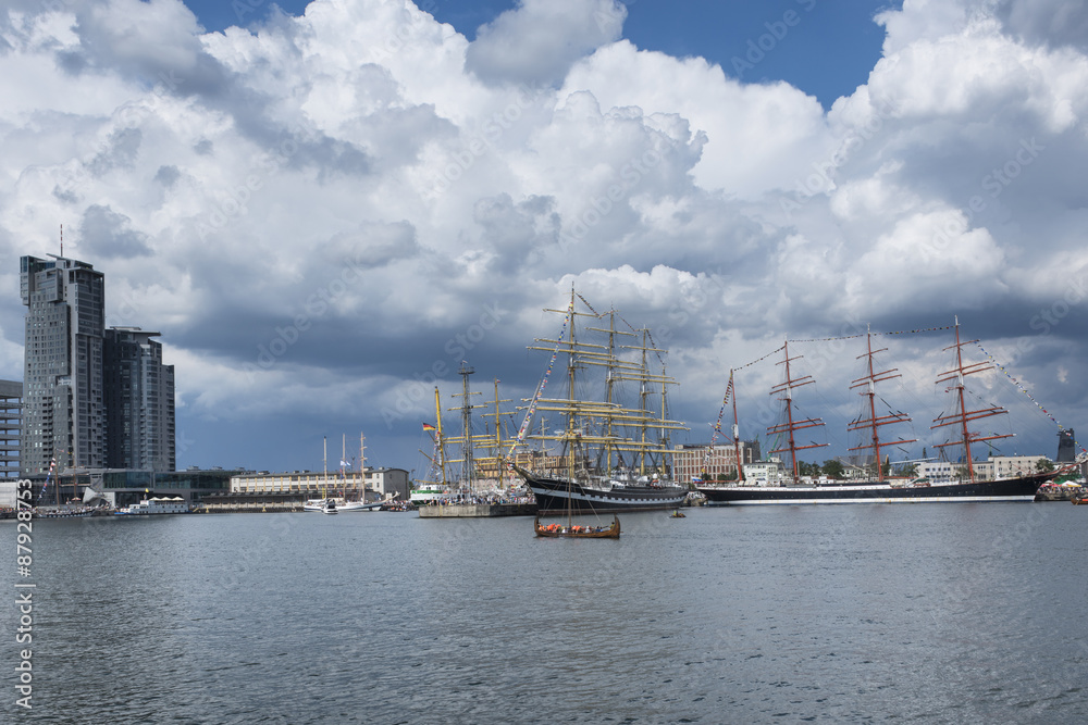 Obraz premium Historic ships in Gdynia port