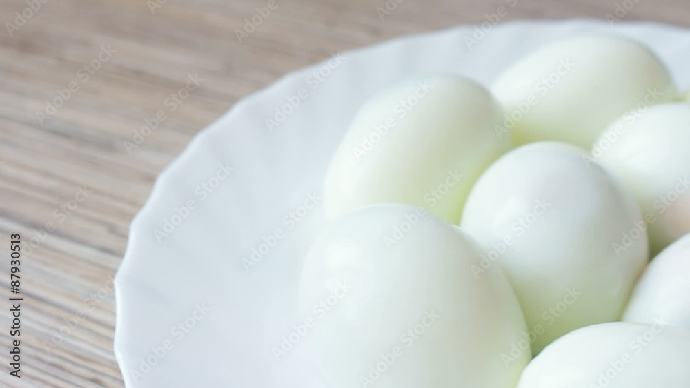 peeled boiled eggs