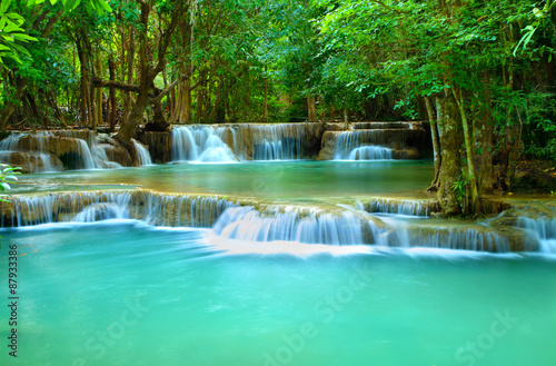 Water fall hua mae kamin Kanchanaburi, Thailand (hua mae kamin w