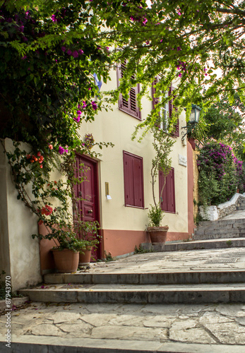 Typical greek house in Athens, Greece © robertdering