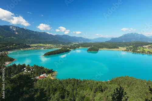 Fototapeta Naklejka Na Ścianę i Meble -  View of Alpine lake Faaker See in Carinthia, Austria