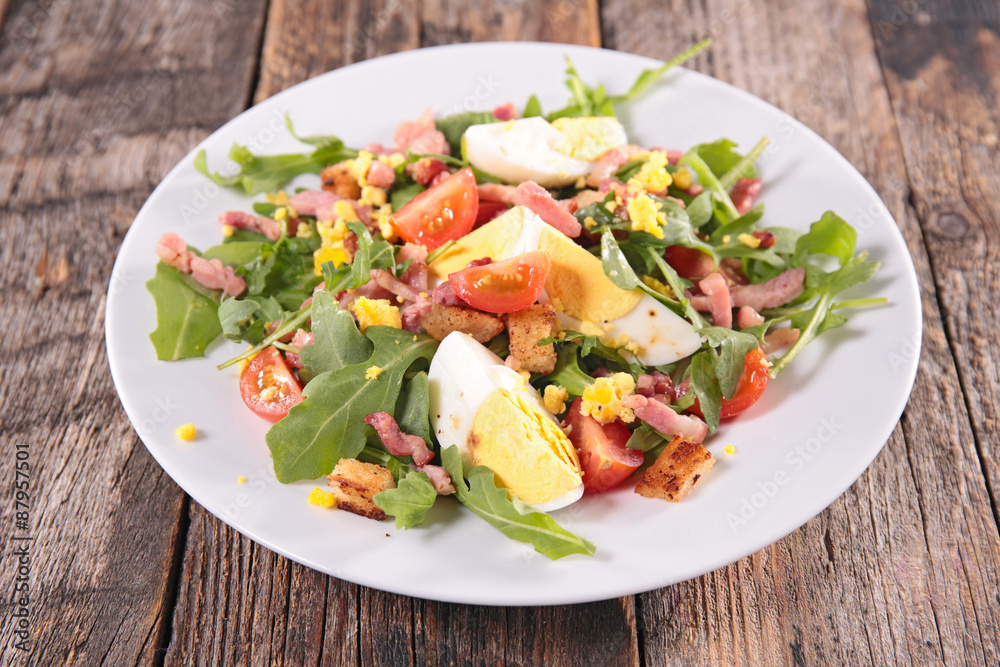 salad with egg and bacon