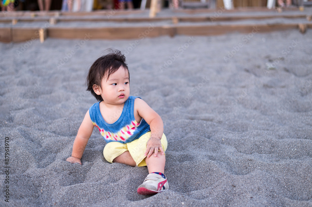 Fototapeta premium 子供・1歳半
