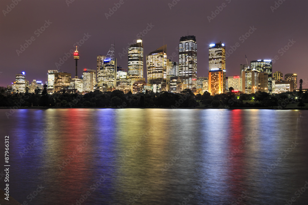 Fototapeta premium RBG City Dark 32mm