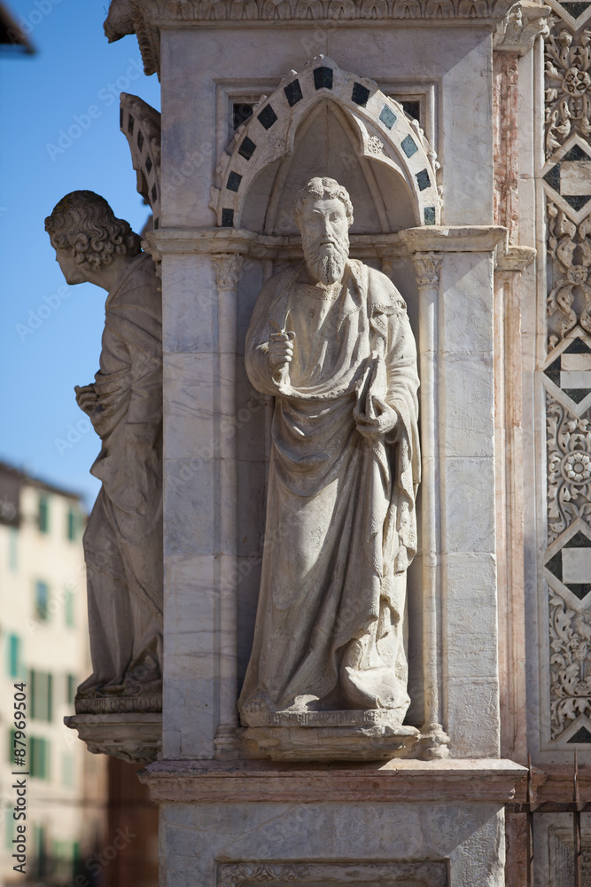 Statue of the Cappella di Piazza