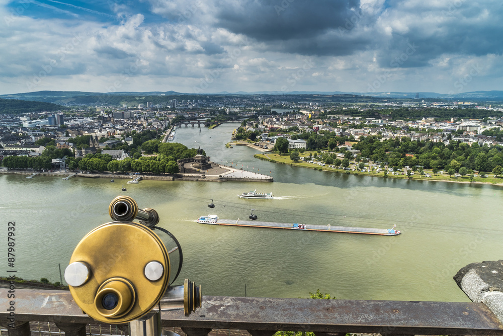 Fernglas gerichtet auf Koblenz und das deutsche Eck zwischen Rhein und  Mosel Stock-Foto | Adobe Stock