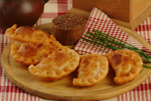 Empanaditas fritas de marisco