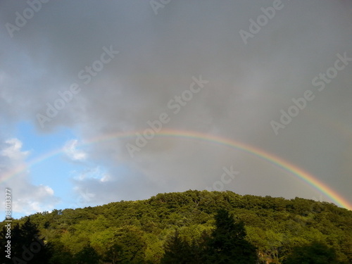 Fototapeta Naklejka Na Ścianę i Meble -  Regenbogen über der Eifel