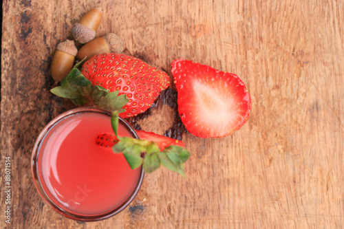 Fototapeta Naklejka Na Ścianę i Meble -  Strawberry juice fresh
