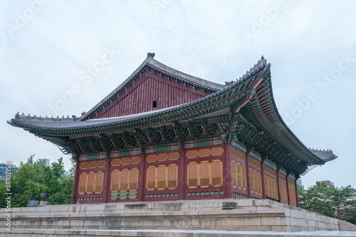 Fototapeta Naklejka Na Ścianę i Meble -  The building in Deoksugung palace, Seoul, South Korea